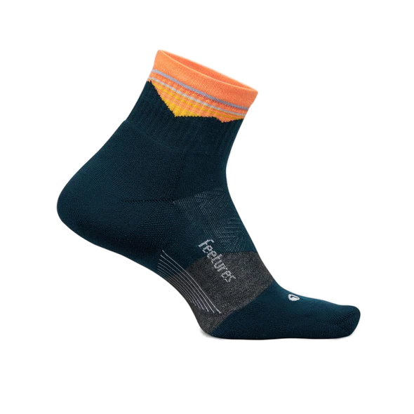 Feetures Trail Max Cushion Quarter Socks
